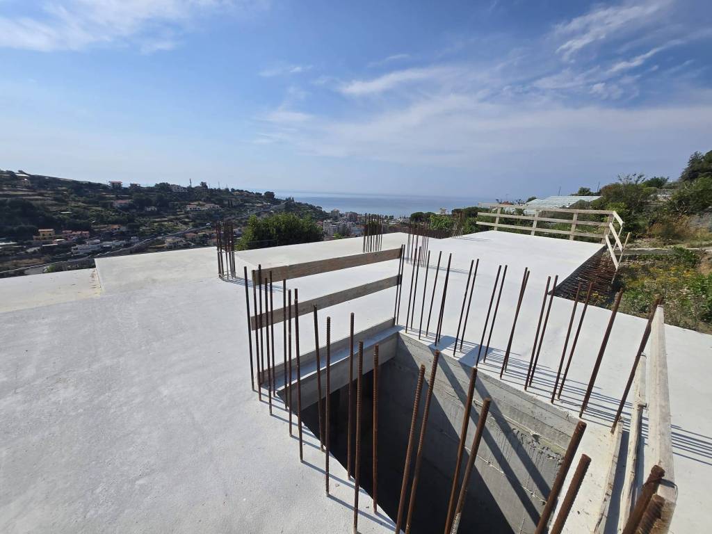 intera palazzina in vendita a Sanremo