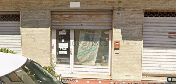 locale commerciale in vendita a Sanremo