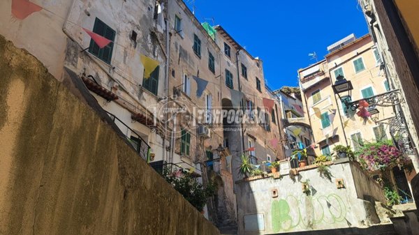 locale di sgombero in vendita a Sanremo
