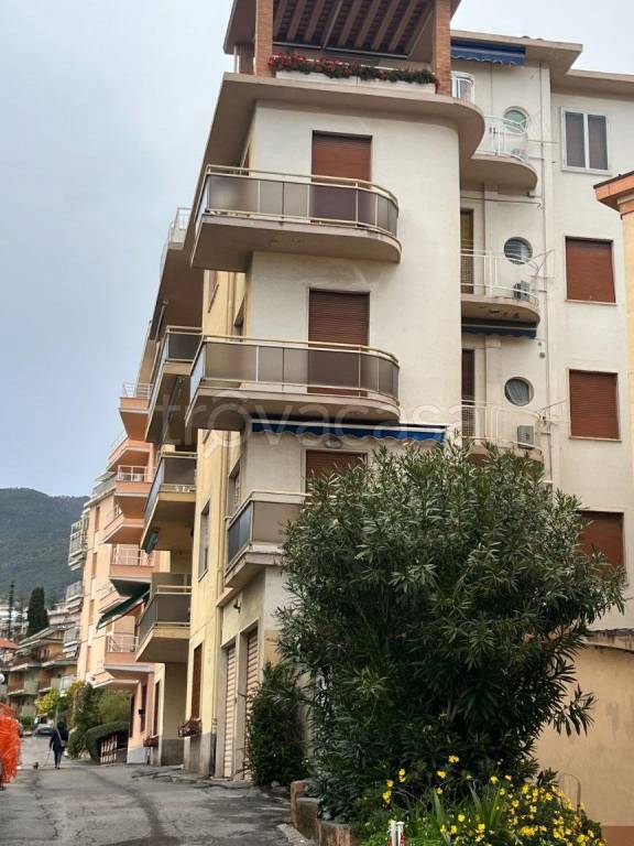 appartamento in vendita a Sanremo in zona Coldirodi
