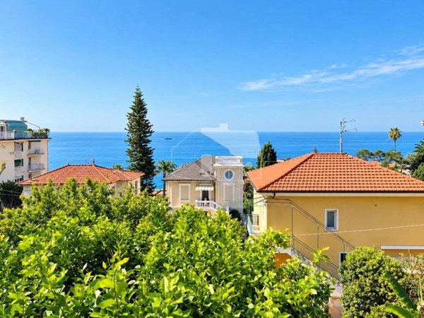 appartamento in vendita a Sanremo in zona Bussana