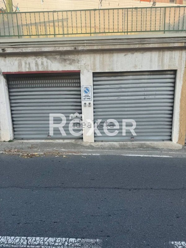 box auto in vendita a Sanremo in zona Poggio