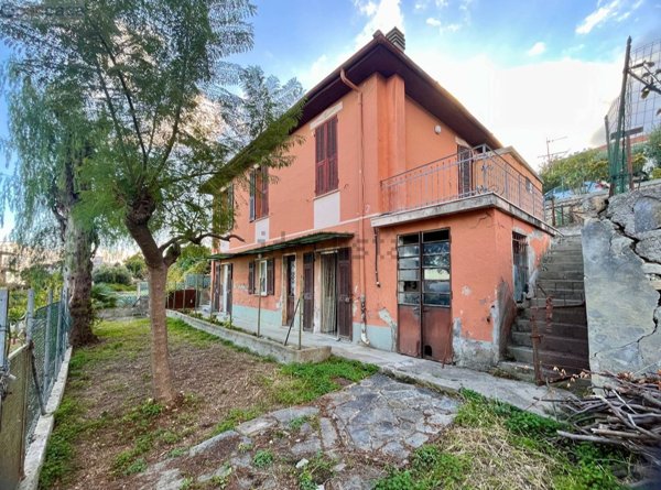 casa indipendente in vendita a Sanremo