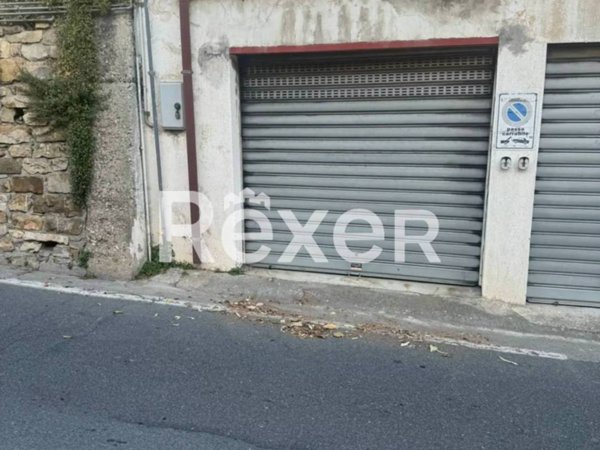 box auto in vendita a Sanremo in zona Poggio