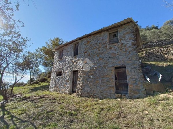 casale in vendita a Sanremo
