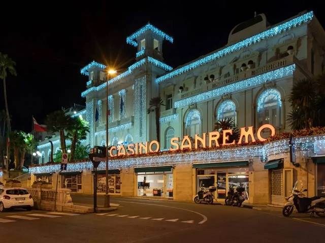 locale commerciale in vendita a Sanremo