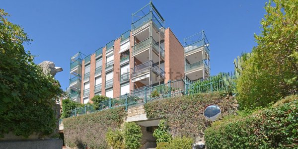 appartamento in vendita a Sanremo in zona Coldirodi