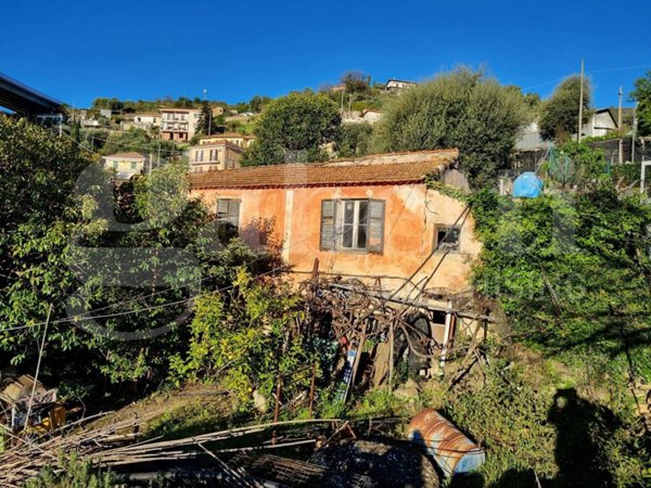 casale in vendita a Sanremo