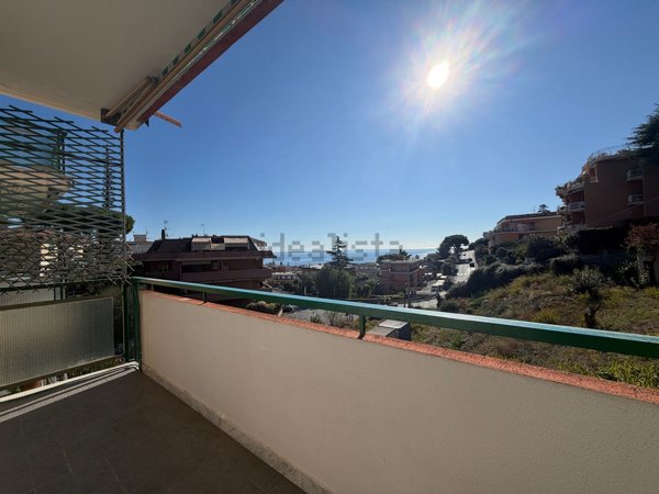 appartamento in vendita a Sanremo in zona Coldirodi