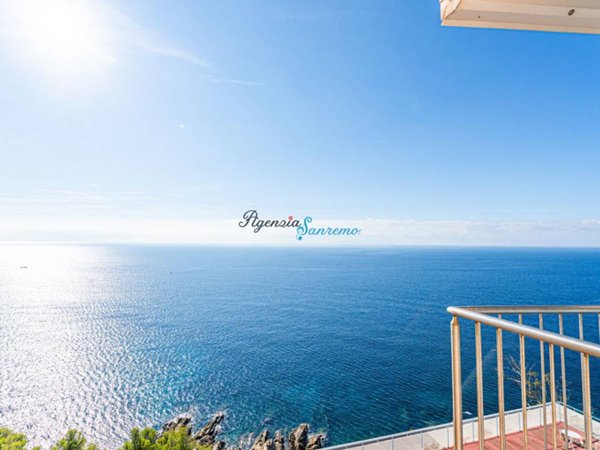 appartamento in vendita a Sanremo in zona Coldirodi