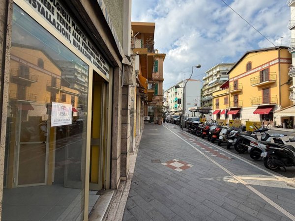 ufficio in vendita a Sanremo