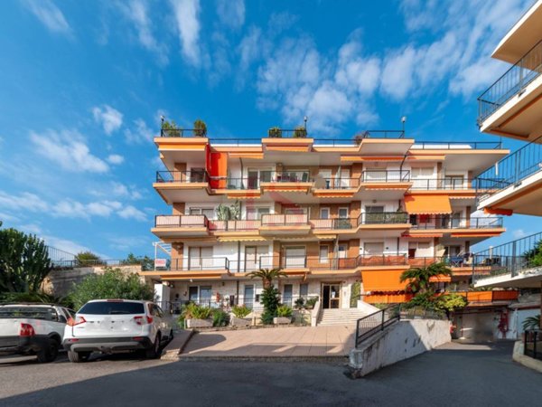 appartamento in vendita a Sanremo in zona Coldirodi