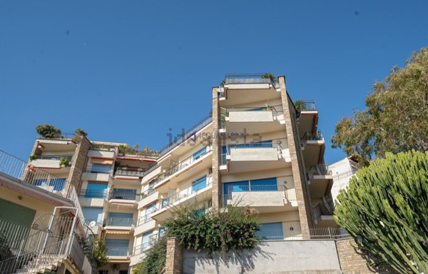 appartamento in vendita a Sanremo in zona Coldirodi