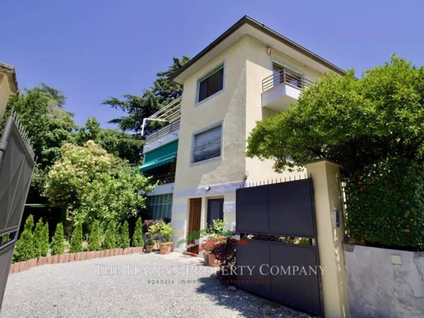 casa indipendente in vendita a Sanremo in zona Coldirodi