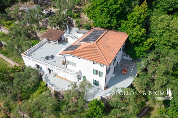 casa indipendente in vendita a Sanremo