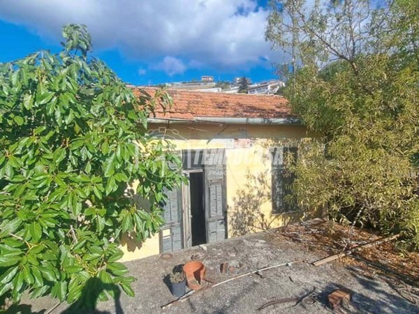 casa indipendente in vendita a Sanremo