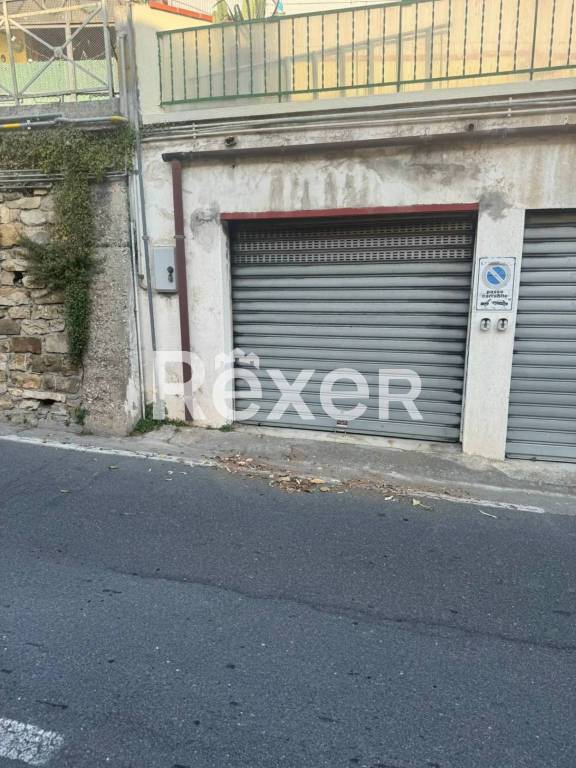 box auto in vendita a Sanremo in zona Poggio