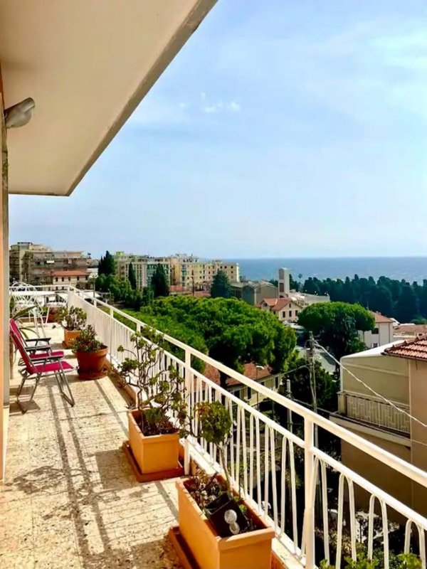 appartamento in vendita a Sanremo in zona Coldirodi