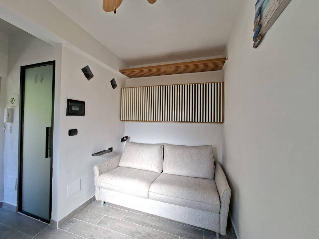 appartamento in vendita a Sanremo in zona Coldirodi