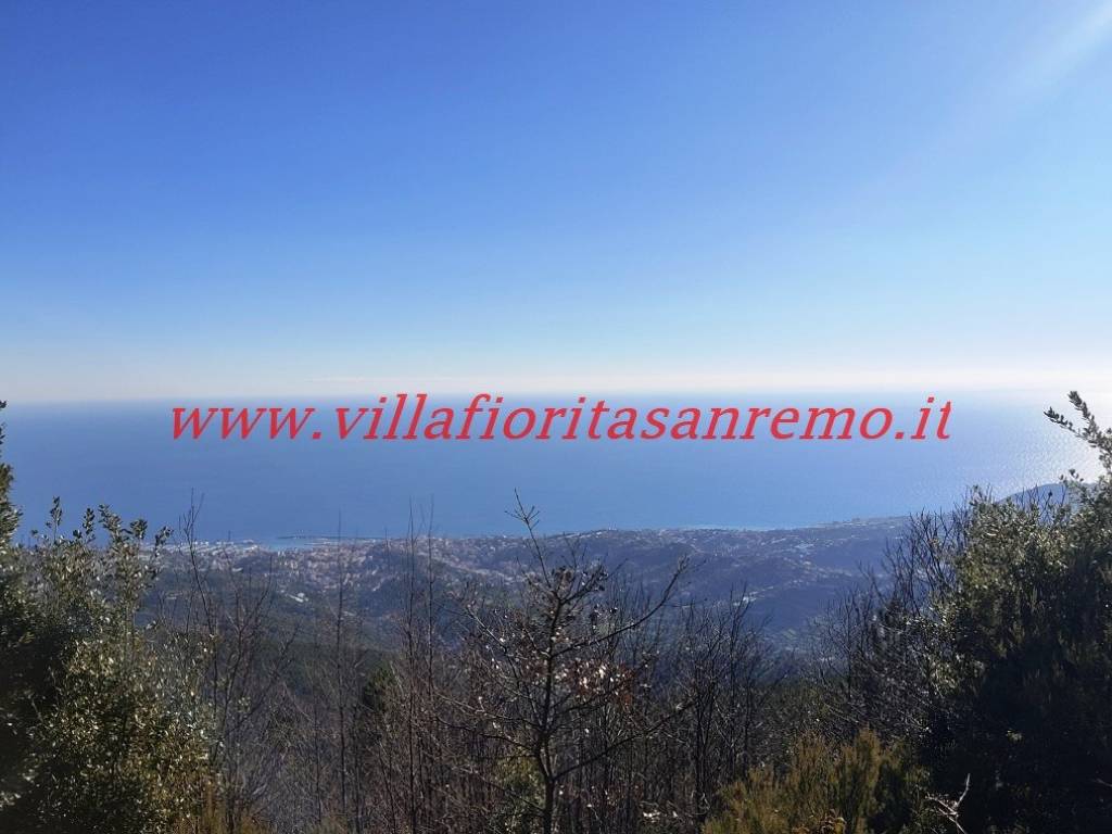 casa indipendente in vendita a Sanremo