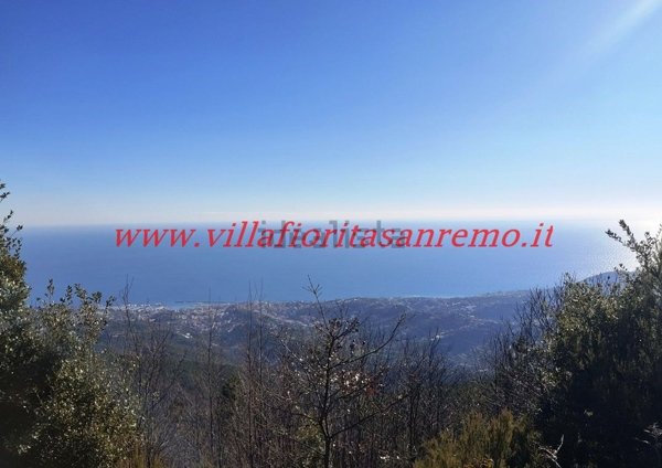 casa indipendente in vendita a Sanremo in zona San Romolo