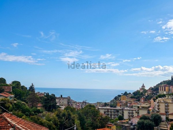 casa indipendente in vendita a Sanremo