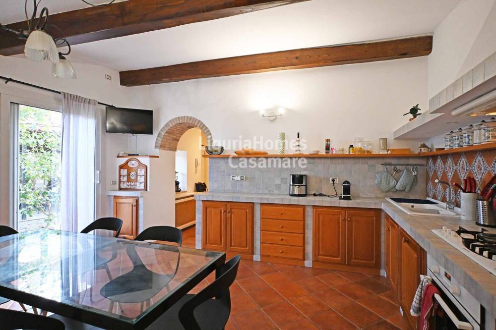 appartamento in vendita a Sanremo in zona Coldirodi