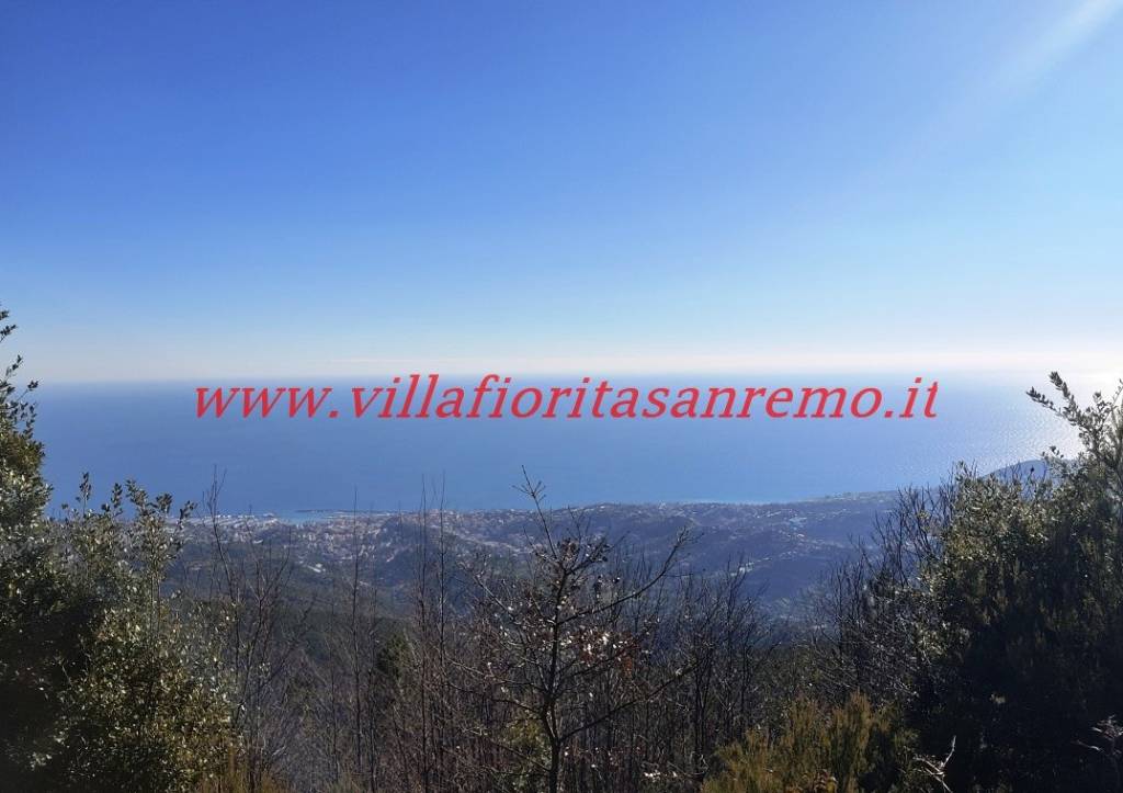 casa indipendente in vendita a Sanremo
