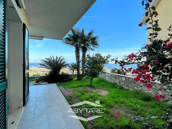 appartamento in vendita a Santo Stefano al Mare