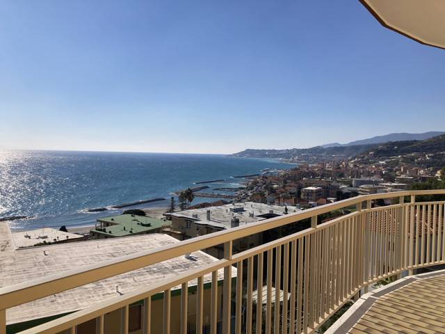 appartamento in vendita a Santo Stefano al Mare