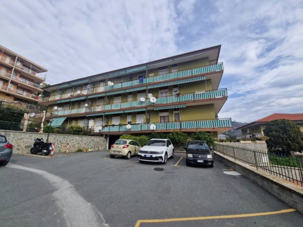 appartamento in vendita a Santo Stefano al Mare