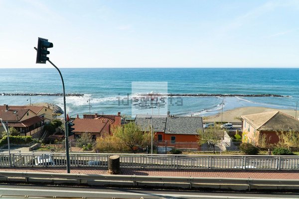 appartamento in vendita a Santo Stefano al Mare