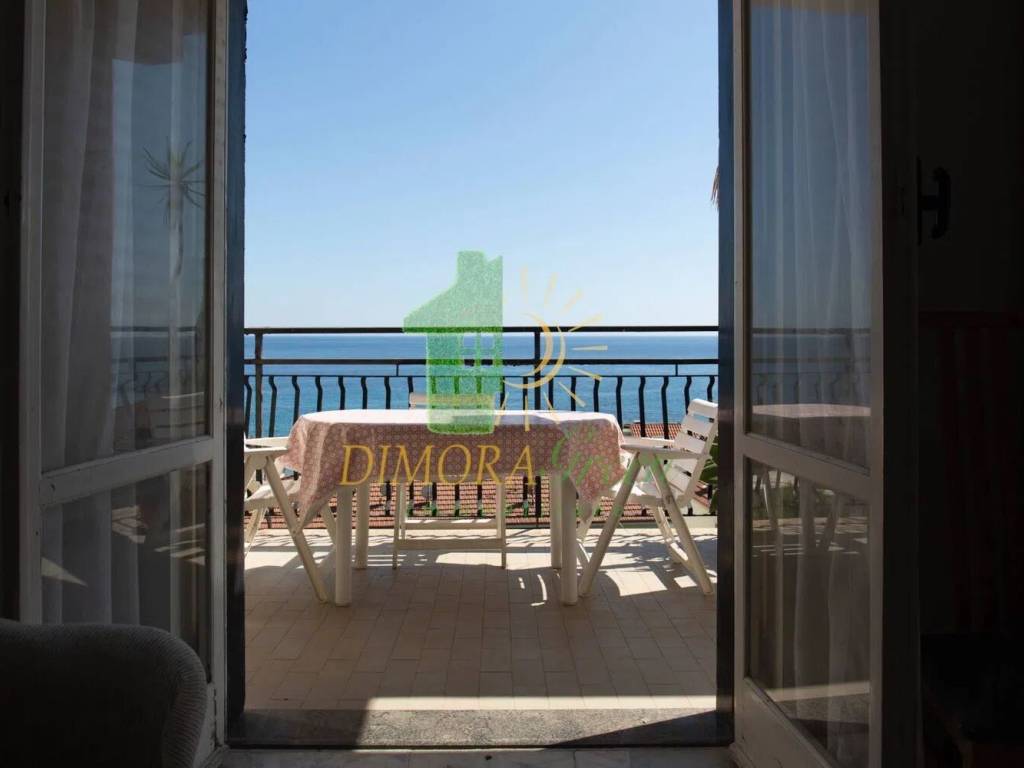 appartamento in vendita a Santo Stefano al Mare