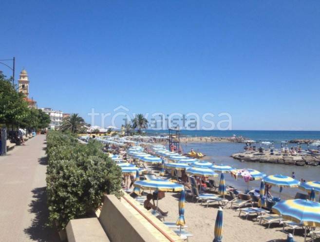 appartamento in vendita a Santo Stefano al Mare