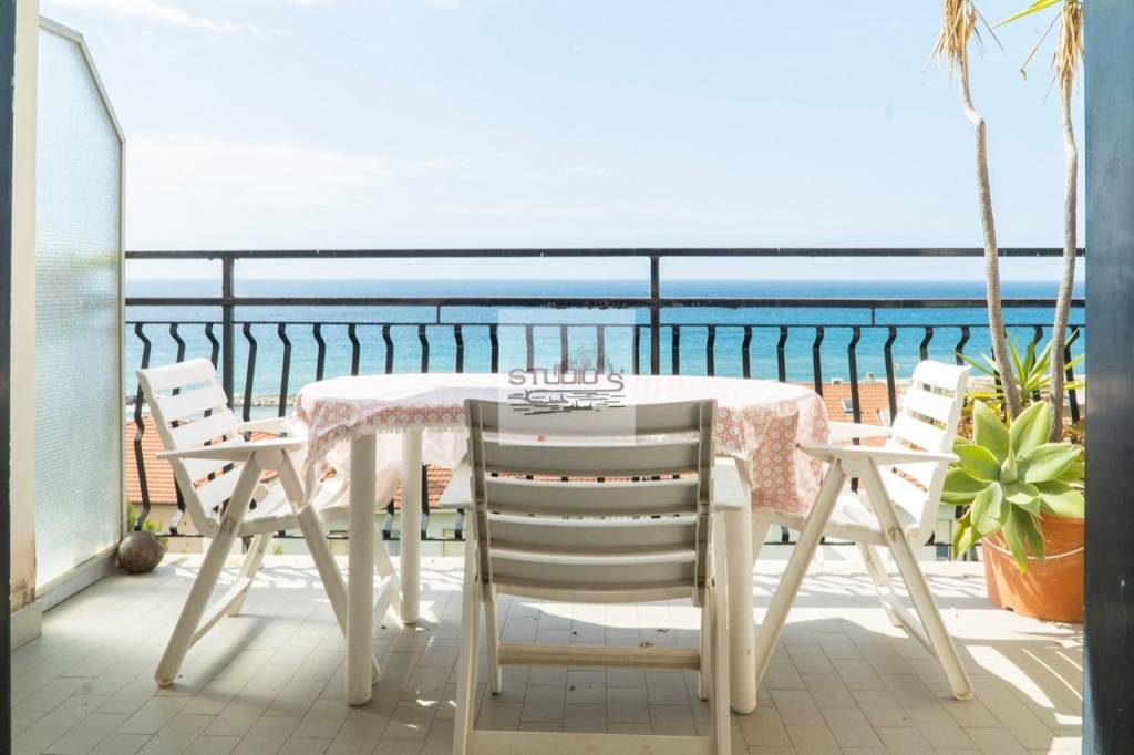 appartamento in vendita a Santo Stefano al Mare