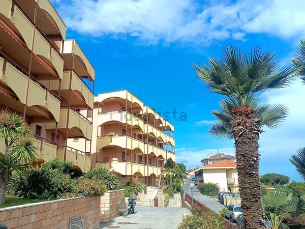appartamento in vendita a Santo Stefano al Mare