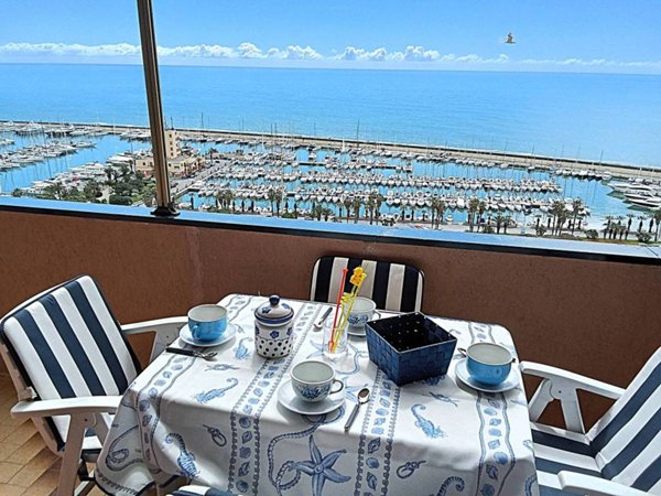 appartamento in vendita a Santo Stefano al Mare
