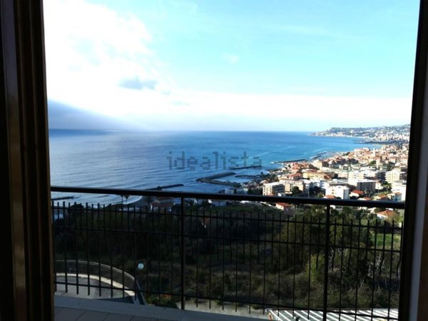 appartamento in vendita a Santo Stefano al Mare