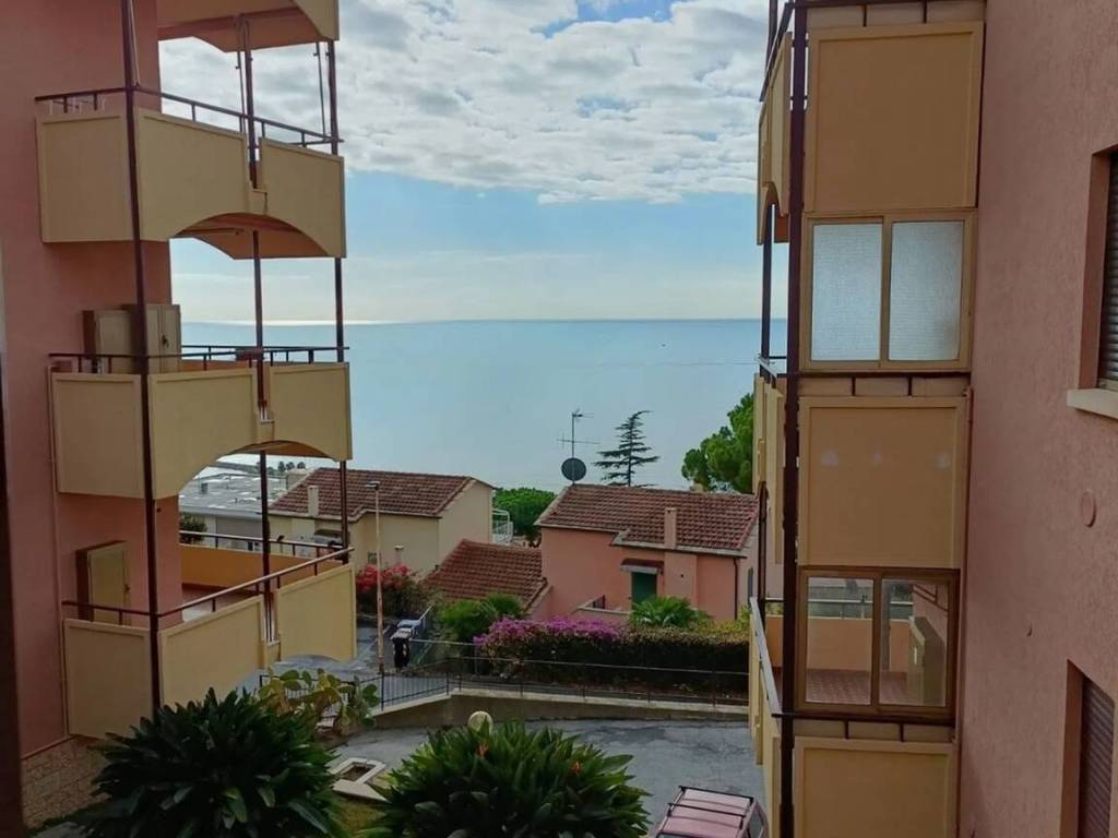 appartamento in vendita a Santo Stefano al Mare