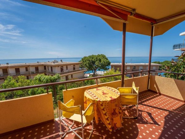 appartamento in vendita a Santo Stefano al Mare
