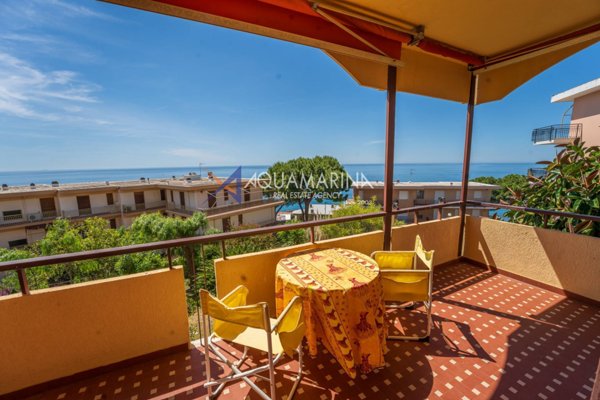 appartamento in vendita a Santo Stefano al Mare
