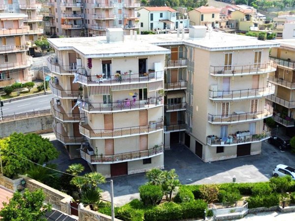 appartamento in vendita a Santo Stefano al Mare