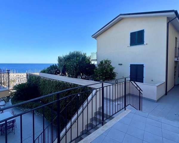 appartamento in vendita a Santo Stefano al Mare
