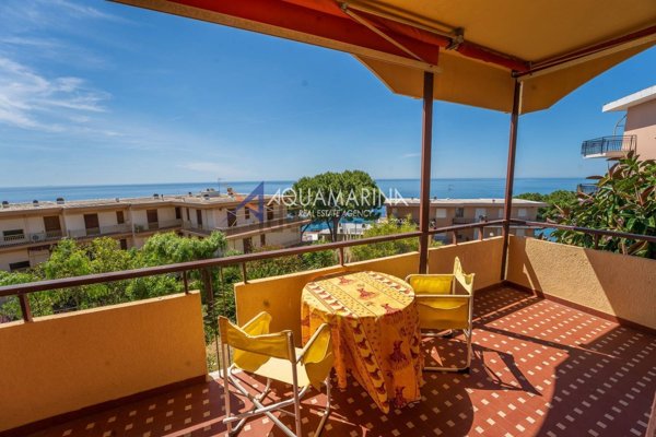 appartamento in vendita a Santo Stefano al Mare