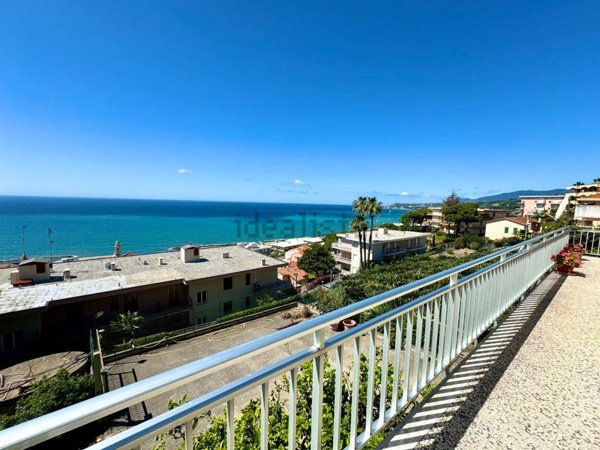 appartamento in vendita a Santo Stefano al Mare