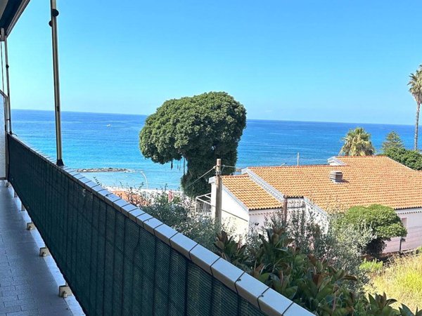 appartamento in vendita a Santo Stefano al Mare