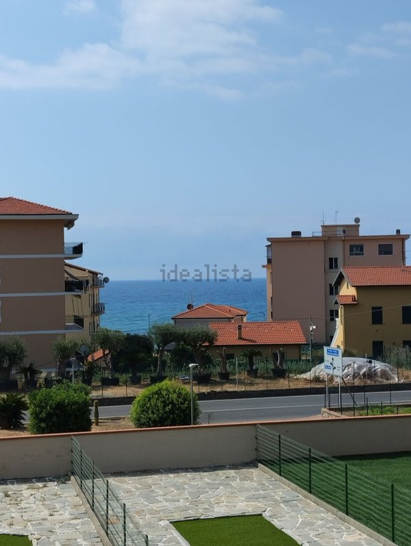 appartamento in vendita a Santo Stefano al Mare