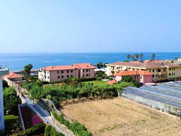 appartamento in vendita a Santo Stefano al Mare