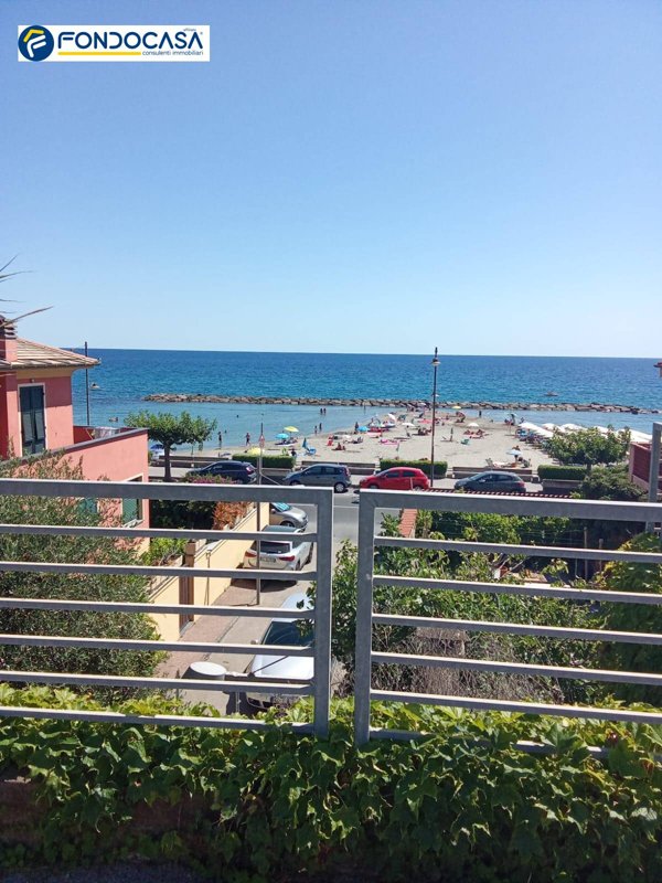 appartamento in vendita a Santo Stefano al Mare