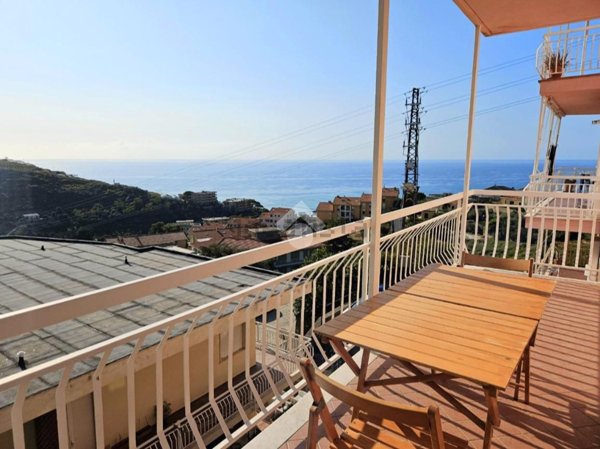 appartamento in vendita a Santo Stefano al Mare